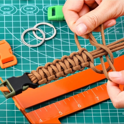 68be17c75802e10ce97fb8e0acc2bd3078cf92fa4dc37ac9e9073.jpg Brotree 550 Paracord 4mm 15m Cuerda Paracaidas 100% Poliéster Tipo III 7 Hebras para Al Aire Libre, Exterior, Supervivencia - Negro