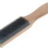 68c087d7a607783962fbab953a662b35761e3a9bd0f652ce6b4be.jpg GEDORE Cepillo para limas, Para limas y escofinas, Cerdas de 10 mm, Con empuñadura de madera, Cepillo de alambre, Longitud 250 mm, 645