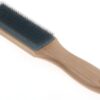 68c087d8034feacaa2e3319f50ee8de2c2822cfbab32b54761e0a.jpg GEDORE Cepillo para limas, Para limas y escofinas, Cerdas de 10 mm, Con empuñadura de madera, Cepillo de alambre, Longitud 250 mm, 645
