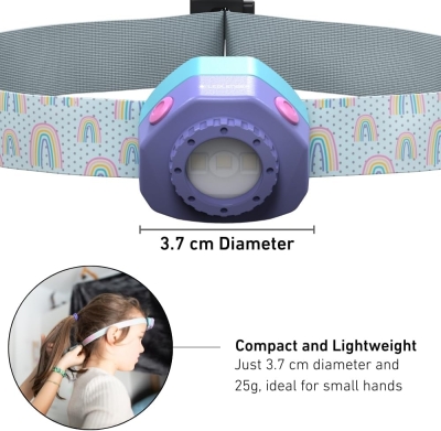 68c6f4e8728a6fe50cc9f7eda8ef0ad09e952a2b32fe24d403366.jpg Ledlenser KIDLED4R Linterna frontal LED para niños en color lila | Lámpara de cabeza LED recargable de bajo consumo | 4 modos de color y función de parpadeo | Lámparas infantiles para niños | Linterna