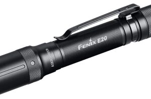 FENIX Linterna E20 V2.0 AA alimentada, color negro