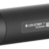 Ledlenser Linterna de bolsillo táctica LED Ledlenser T², 240 lúmenes, haz de luz de 180m, carcasa metálica robusta, funcionamiento con 3 pilas AAA, incluye pilas, cazar, pescar, exteriores