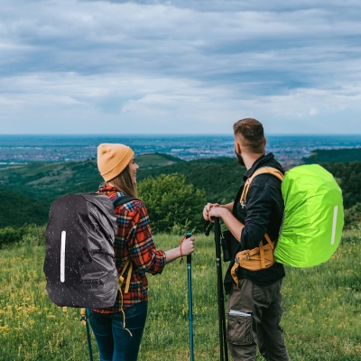 68e229437dfb4084ffdc8c1f9f5372f21d774fba71e7e289eb5b6.jpg Rwekdza Juego de 2 fundas para mochila impermeables con bolsa de almacenamiento, funda para mochila, funda para lluvia, accesorios para exteriores, camping, senderismo, con tiras reflectantes