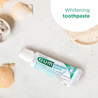 Kit de viaje GUM TRAVEL | Cepillo de dientes GUM TRAVEL | Pasta de dientes GUM Original White | Hilo dental GUM Original White | 2 GUM SOFT-PICKS ORIGINAL | 1 Travel kit (con 2 muestras extra)