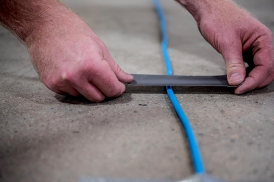 68e4231bcd3d34519b9edd9e6672e3c3e32d8bf591a2effb12eb2.jpg 3M Cinta americana multiuso DT8, Negro, 48 mm x 23 m, 0.2 mm, envueltos individualmente